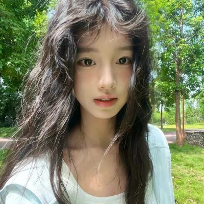 月亮在江边流淌